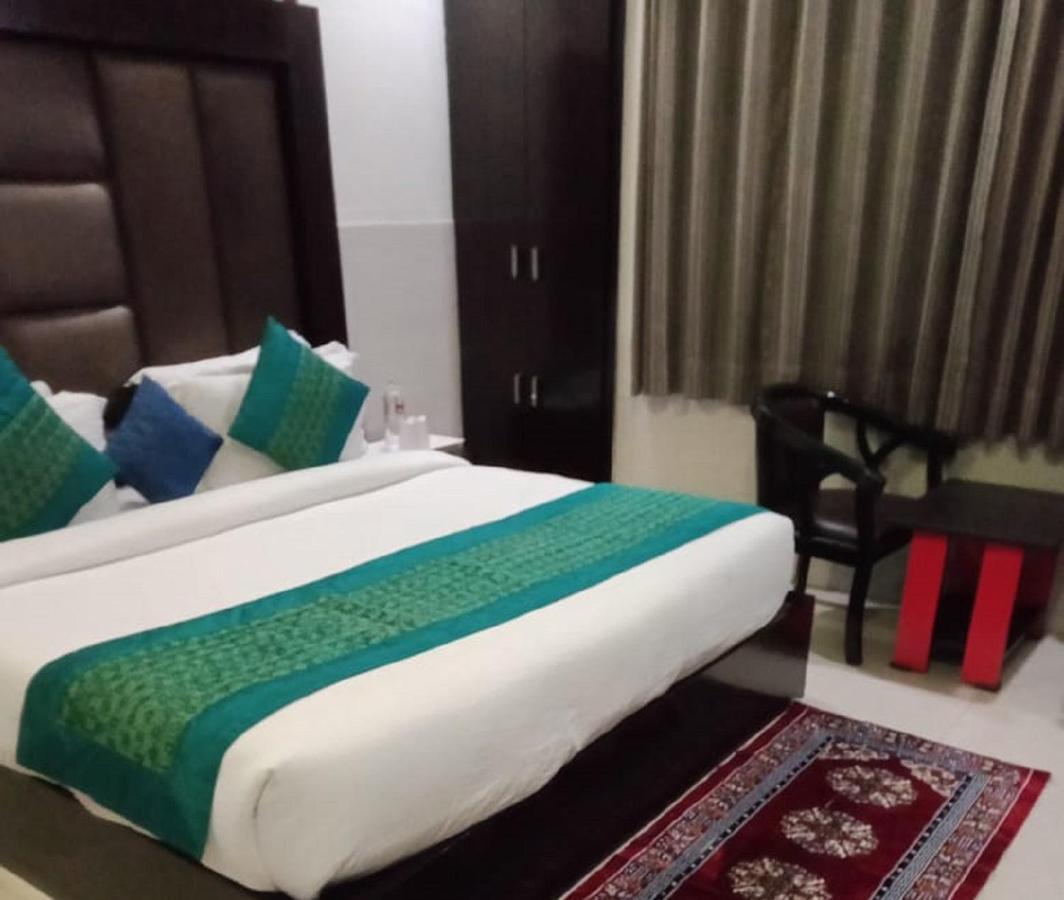 Vivah Residency Hotel New Delhi Bagian luar foto
