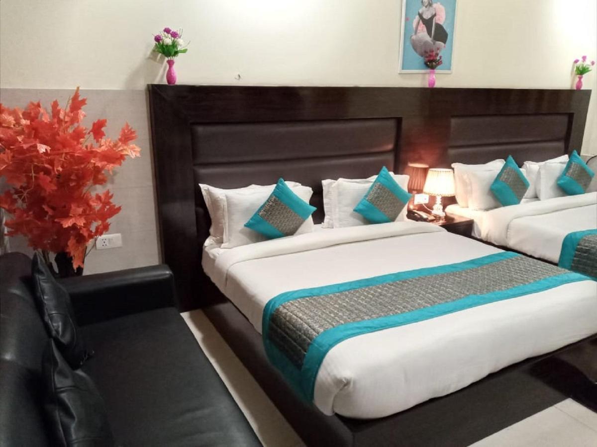 Vivah Residency Hotel New Delhi Bagian luar foto