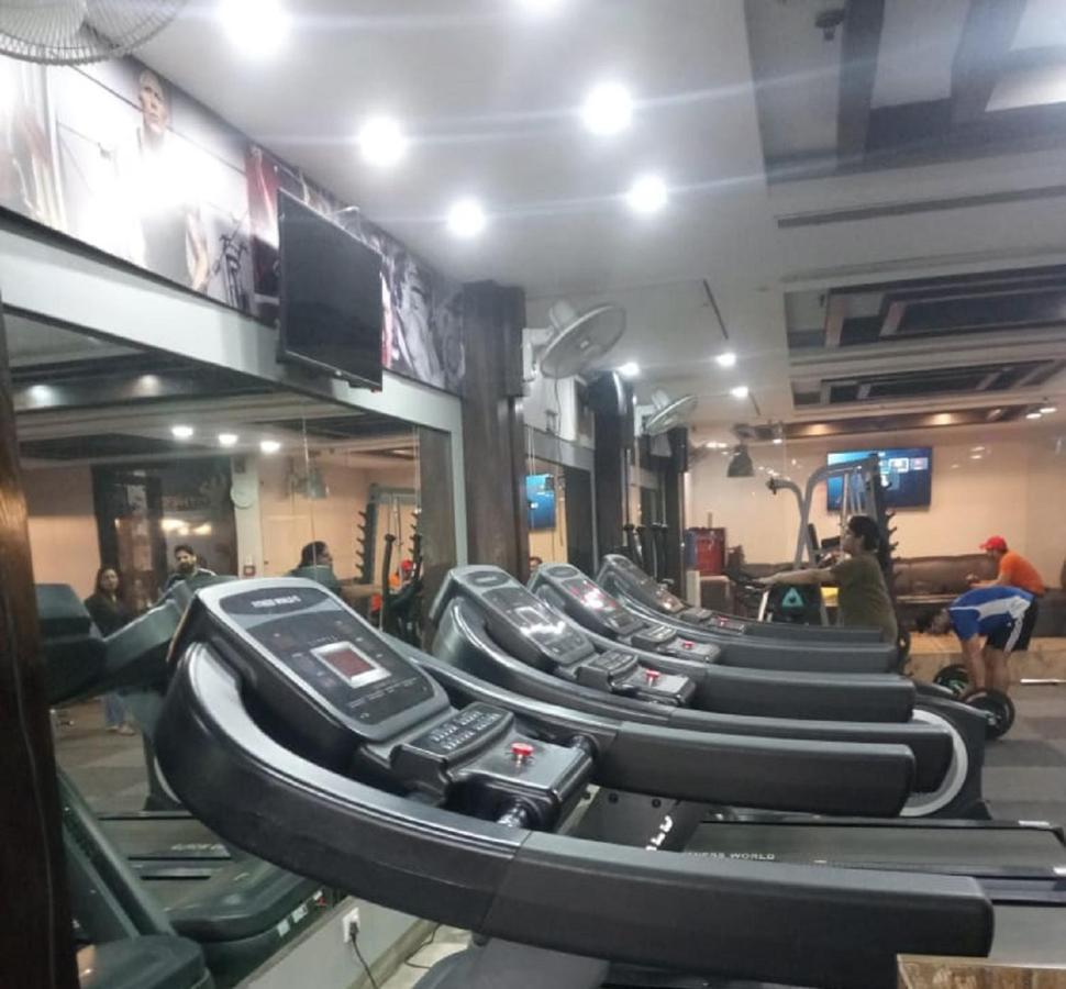 Vivah Residency Hotel New Delhi Bagian luar foto