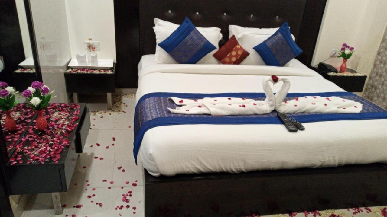 Vivah Residency Hotel New Delhi Bagian luar foto