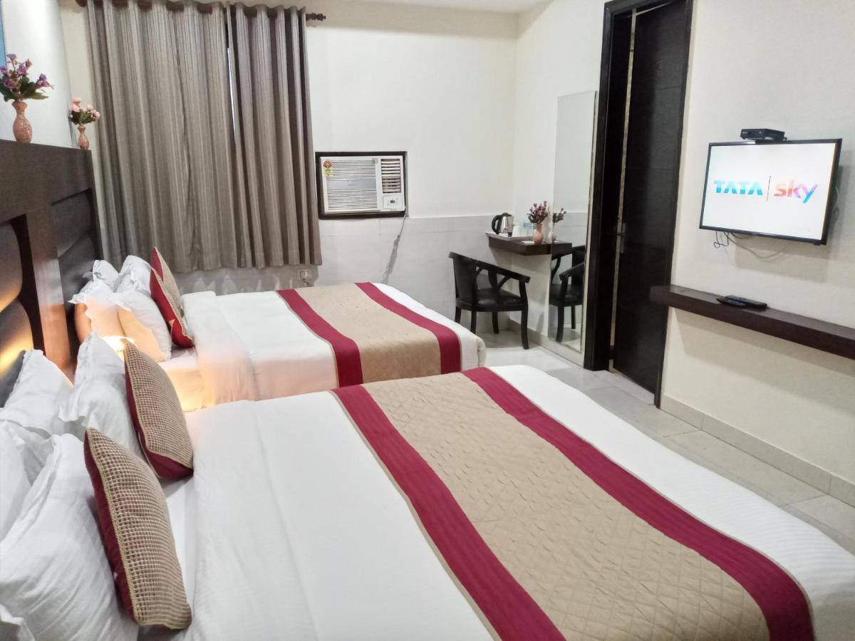 Vivah Residency Hotel New Delhi Bagian luar foto