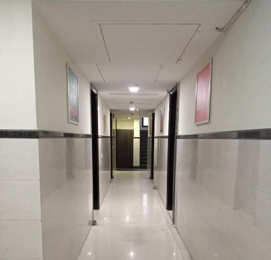 Vivah Residency Hotel New Delhi Bagian luar foto